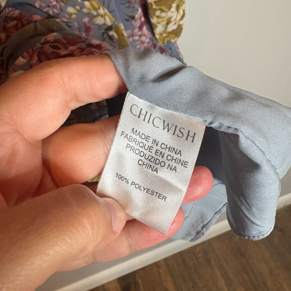 Chic Wish Flying Petals Print Puff Sleeve Ruffle Dress in Lavender - Picture 7 of 7